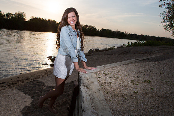 Alyssa Evett Senior Images 5-18-2014-4154
