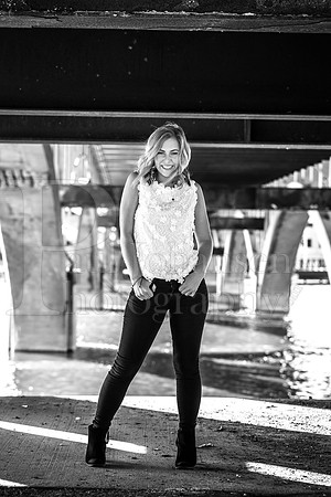 Annie Cyrs Senior Images 4-24-2018-0211-2