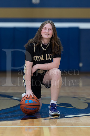 RC Basketball Seniors Banner Shoot 12-2-2021-0011