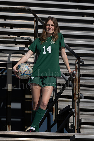 Boylan Varsity Girls Soccer Team and Senior Shoot 4-25-2024-0302