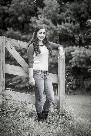 Emily Bergez Senior Images 8-10-2014-0696