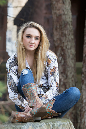 Shannon Garthwaite Senior Images 3-16-2015-0350