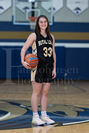 RC Basketball Seniors Banner Shoot 12-2-2021-0066