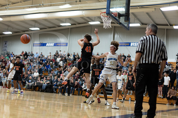 Rockford Christian Boys Varsity Basketball vs Winnebago 12-3-2022-0438