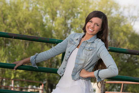 Alyssa Evett Senior Images 5-18-2014-3962