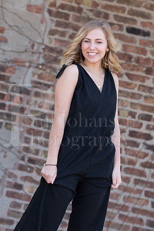 Annie Cyrs Senior Images 4-24-2018-0134