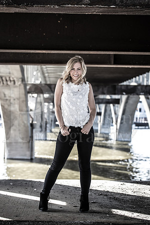 Annie Cyrs Senior Images 4-24-2018-0211