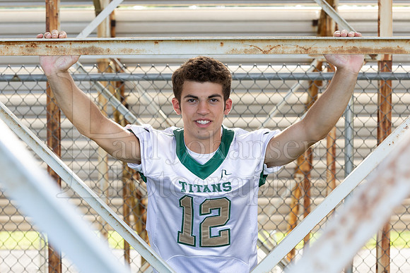 Nick Davenport Senior Images 8-4-2022-0097