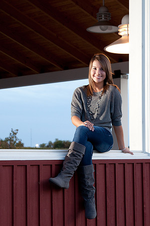 Lindsay Melling Senior Images-0625