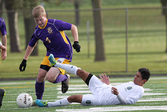 Boylan Varsity Boys Soccer vs Hononegah Regional Final 10-26-2013-4811
