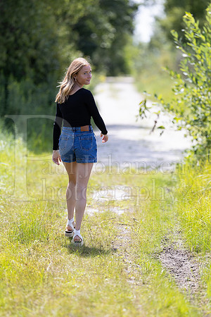Marley Flynn Senior Images 8-11-2024-0068