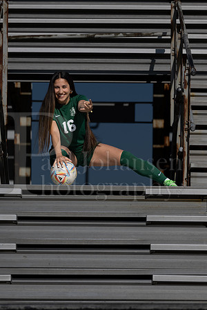 Boylan Varsity Girls Soccer Team and Senior Shoot 4-25-2024-0263