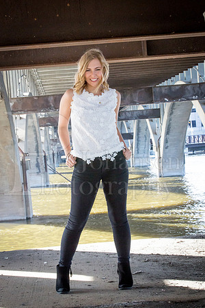 Annie Cyrs Senior Images 4-24-2018-0188