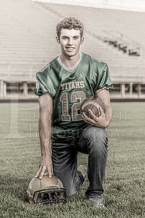 Nick Davenport Senior Images 8-4-2022-0036