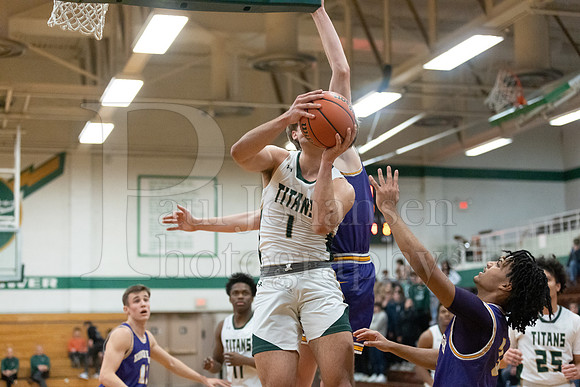 Boylan Boys Varsity Basketball vs Hononegah 2-3-2023-0347