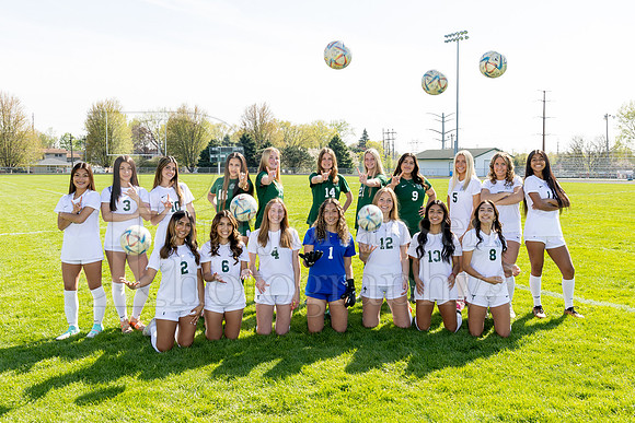 Boylan Varsity Girls Soccer Team and Senior Shoot 4-25-2024-0052