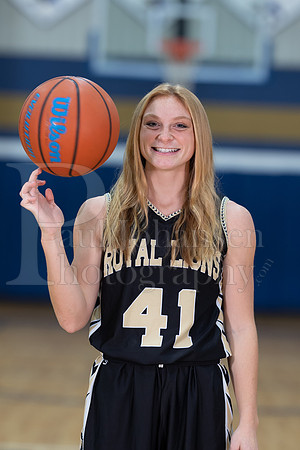 RC Basketball Seniors Banner Shoot 12-2-2021-0165