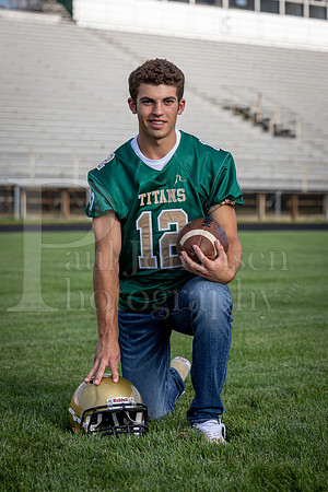 Nick Davenport Senior Images 8-4-2022-0035
