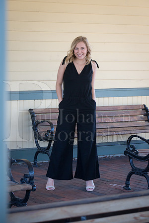 Annie Cyrs Senior Images 4-24-2018-0027