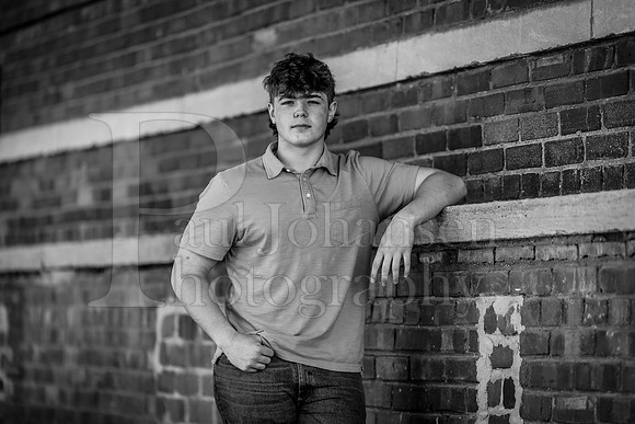 Jayden Vecchione Senior Images 5-3-2024-0061-2