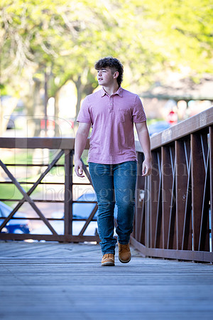 Jayden Vecchione Senior Images 5-3-2024-0164