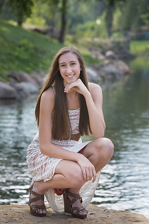 Margaret Horihan Senior Images 8-31-2013-0712