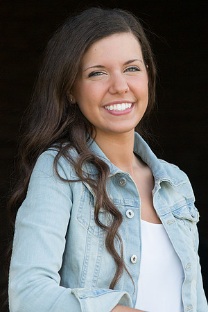 Alyssa Evett Senior Images 5-18-2014-3954