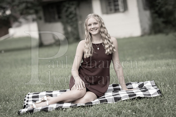 Emma Joiner Senior Images 7-25-2022-0249