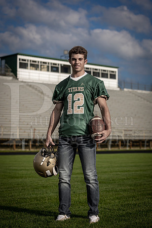 Nick Davenport Senior Images 8-4-2022-0013-2