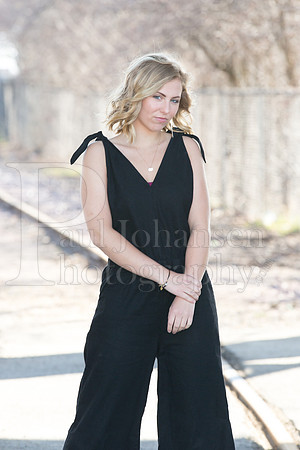 Annie Cyrs Senior Images 4-24-2018-0084