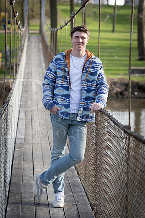 Nolan Brauns Senior Images 5-4-2022-0225