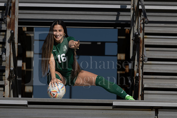 Boylan Varsity Girls Soccer Team and Senior Shoot 4-25-2024-0258