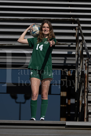 Boylan Varsity Girls Soccer Team and Senior Shoot 4-25-2024-0309