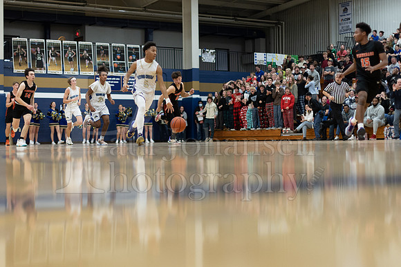 Rockford Christian Boys Varsity Basketball vs Winnebago 12-3-2022-0483