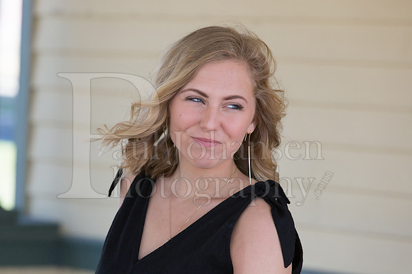 Annie Cyrs Senior Images 4-24-2018-0019