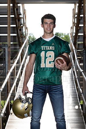 Nick Davenport Senior Images 8-4-2022-0071