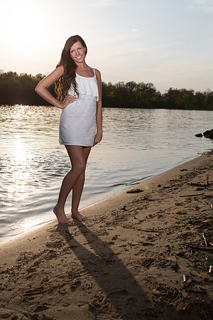Alyssa Evett Senior Images 5-18-2014-4111
