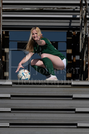 Boylan Varsity Girls Soccer Team and Senior Shoot 4-25-2024-0291