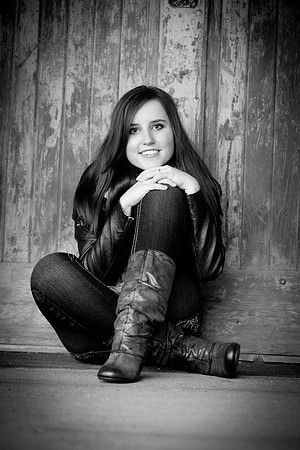 Hannah Klint Senior Images 3-21-2014-4794