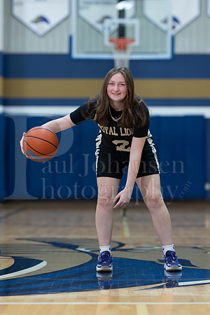 RC Basketball Seniors Banner Shoot 12-2-2021-0038
