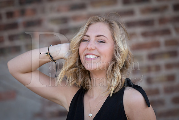 Annie Cyrs Senior Images 4-24-2018-0171