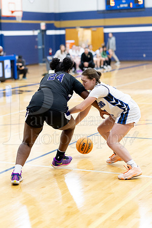 Rockford Christian Girls Varsity Basketball vs Lutheran 1-13-2025-0158