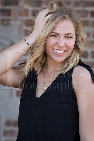 Annie Cyrs Senior Images 4-24-2018-0174