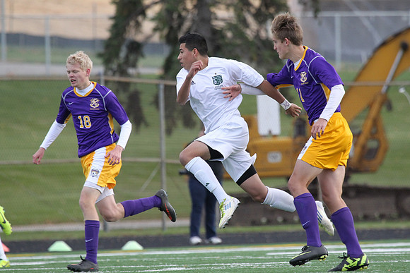 Boylan Varsity Boys Soccer vs Hononegah Regional Final 10-26-2013-4466