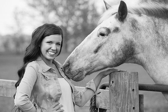 Alyssa Evett Senior Images 5-18-2014-3916