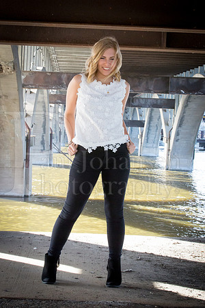 Annie Cyrs Senior Images 4-24-2018-0186