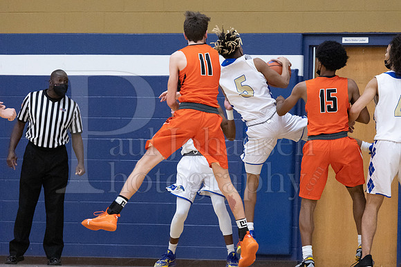 RC Boys Varsity Basketball vs Winnebago 1-29-2022-0155