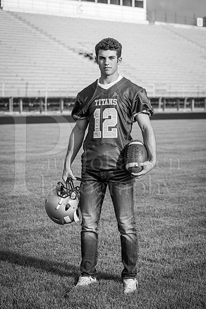 Nick Davenport Senior Images 8-4-2022-0005