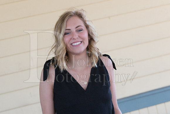 Annie Cyrs Senior Images 4-24-2018-0022