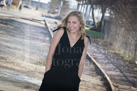Annie Cyrs Senior Images 4-24-2018-0072-2